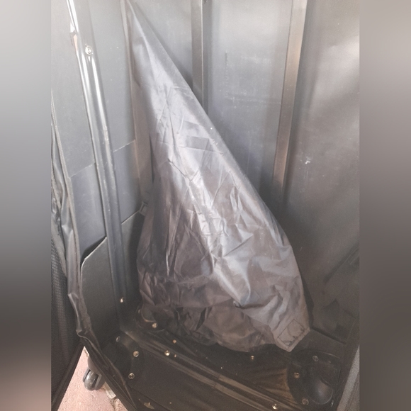 Suitcase Set - Picture 7 of 8